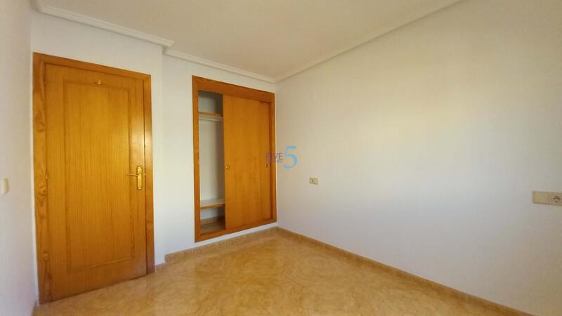 2 slaapkamer Appartement Te koop