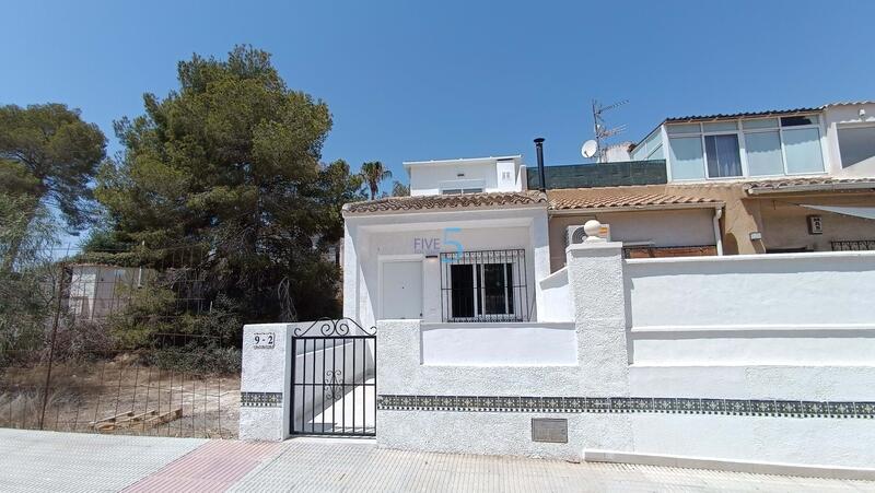 Townhouse for sale in Orihuela, Alicante