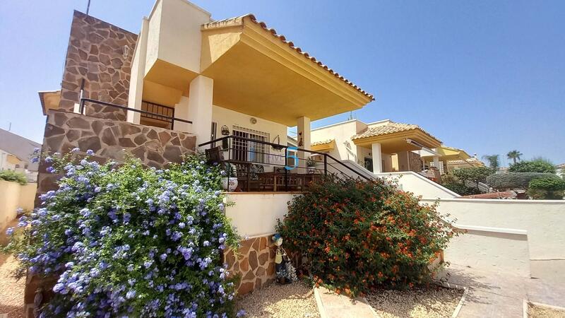 5 bedroom Villa for sale