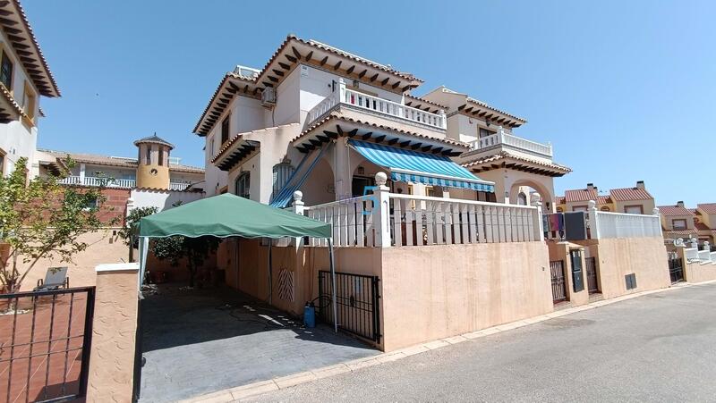 Townhouse for sale in Orihuela, Alicante