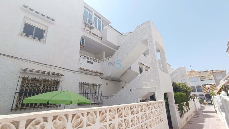 Apartamento en venta en Torrevieja, Alicante