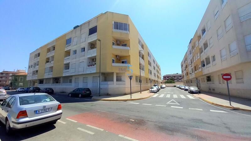 Apartment for sale in Almoradí, Alicante