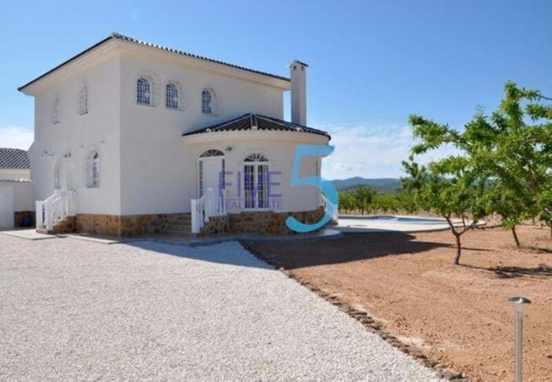 4 bedroom Villa for sale