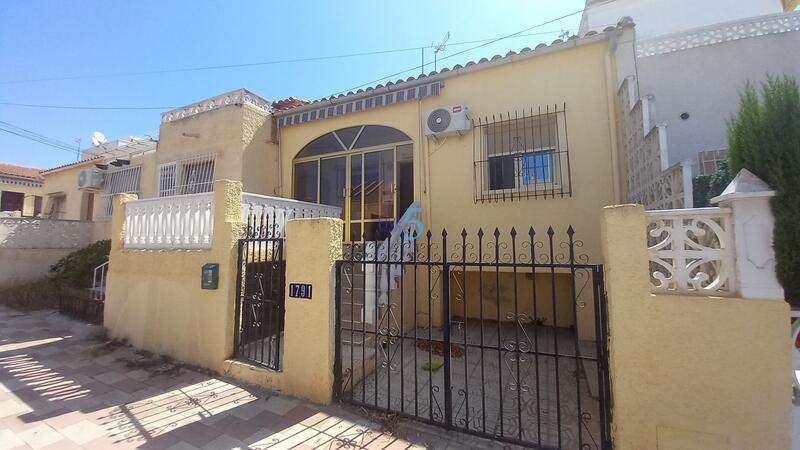 вилла продается в San Fulgencio, Alicante