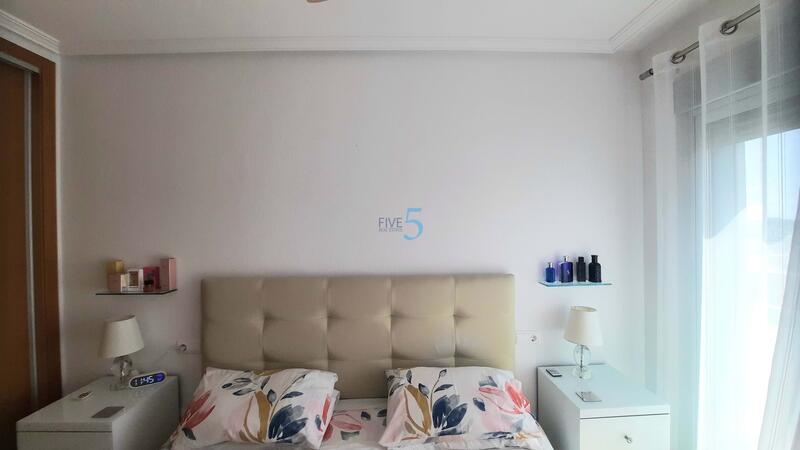 4 slaapkamer Appartement Te koop