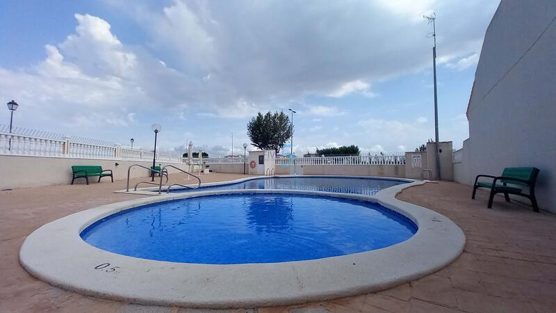 2 Cuarto Villa en venta