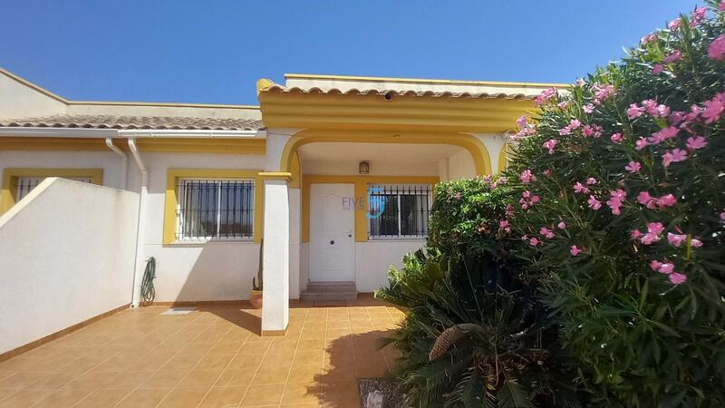 2 Cuarto Villa en venta