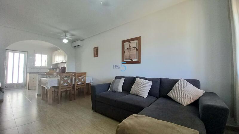 2 Cuarto Villa en venta