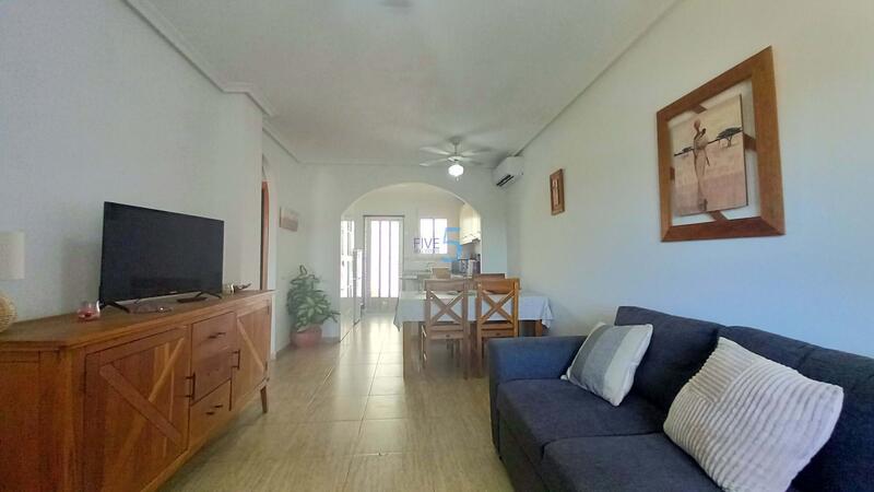 2 Cuarto Villa en venta