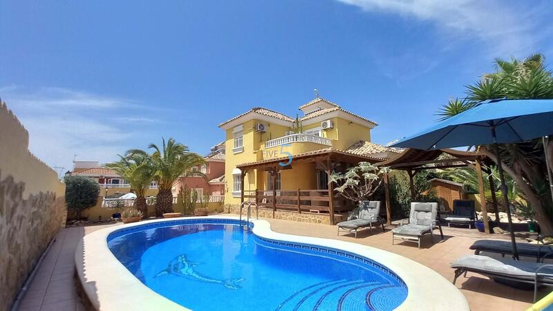 Country House for sale in Algorfa, Alicante