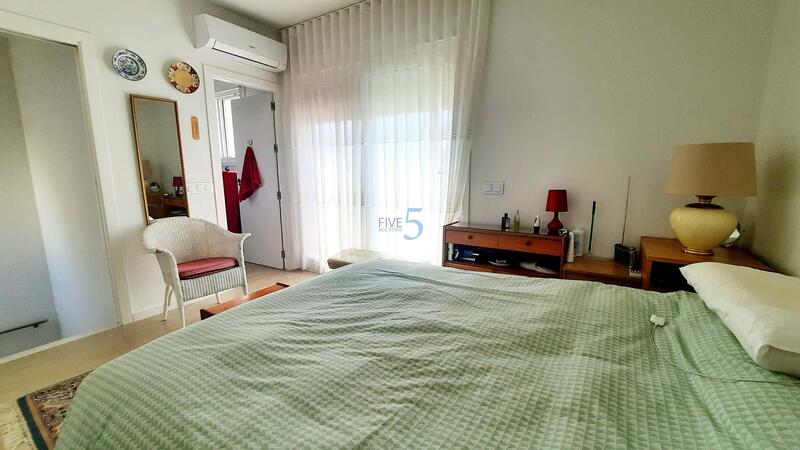 4 Cuarto Villa en venta