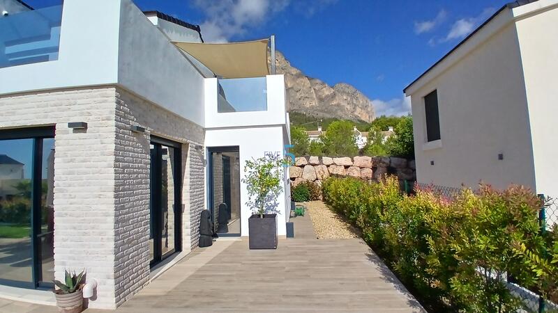 3 Cuarto Villa en venta