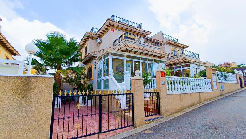 Stadthaus zu verkaufen in Orihuela, Alicante