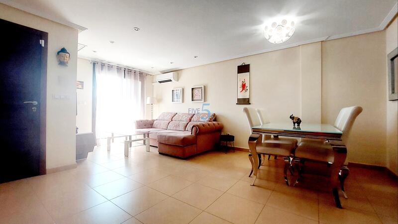 4 bedroom Apartment for sale