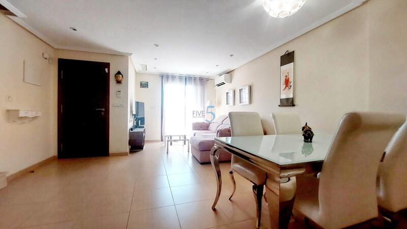 4 bedroom Apartment for sale