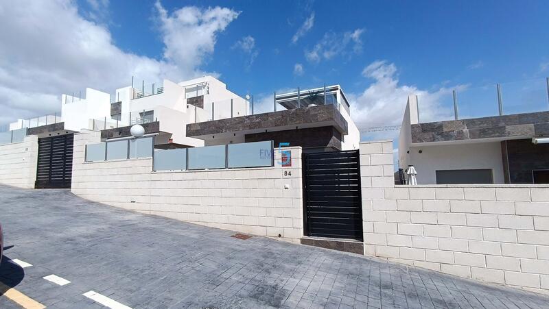 3 Cuarto Villa en venta