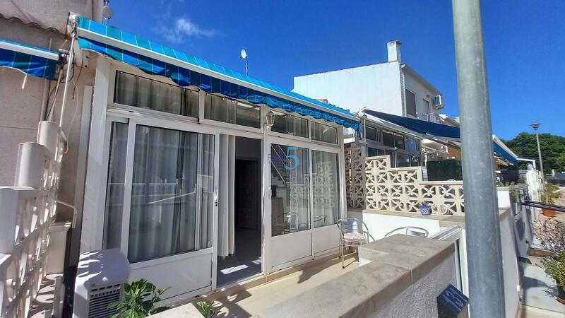 1 Cuarto Villa en venta