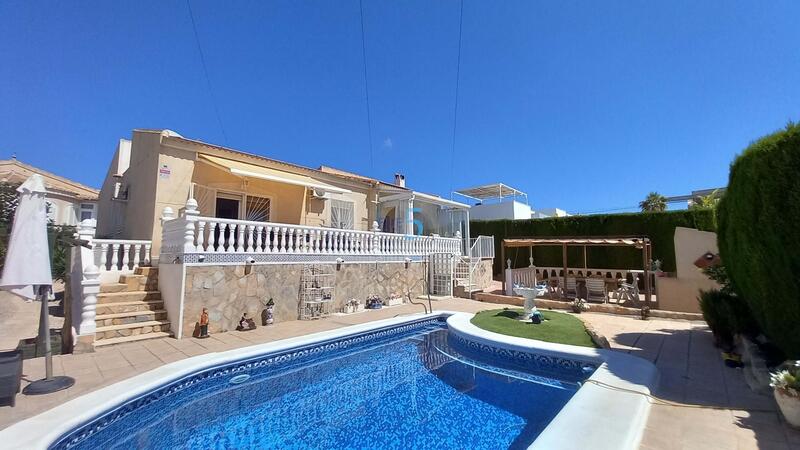 Villa en venta en Rojales, Alicante