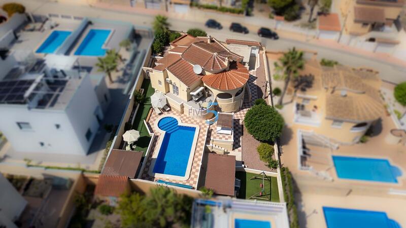 Villa en venta en Rojales, Alicante