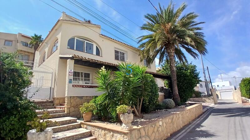 Villa à vendre dans l'Alfàs del Pi, Alicante