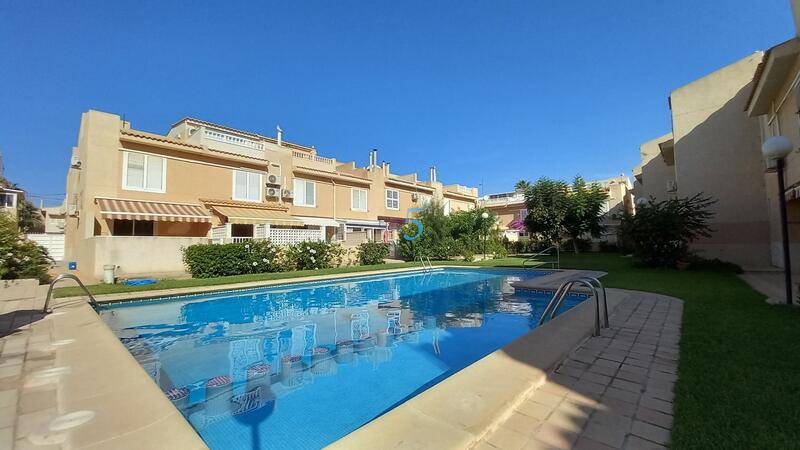 Townhouse for sale in Torrevieja, Alicante