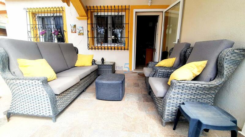 3 bedroom Townhouse for sale