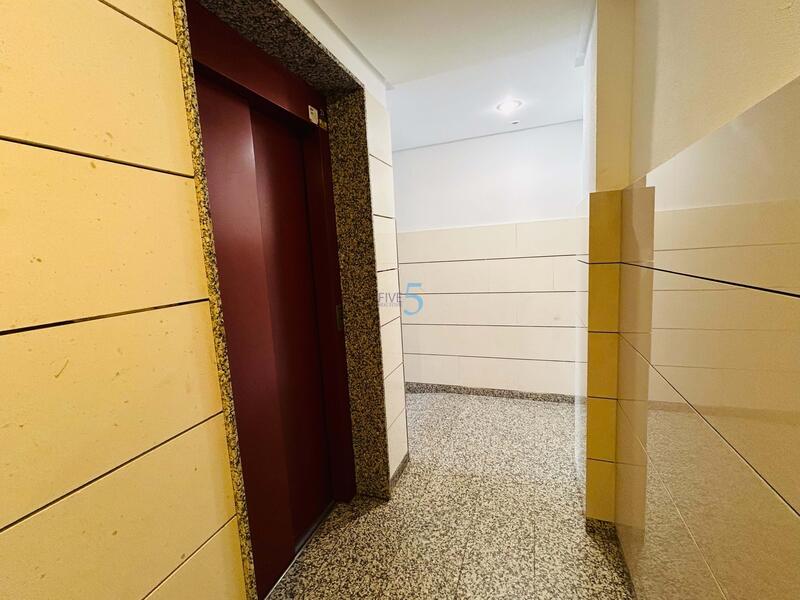 2 slaapkamer Appartement Te koop