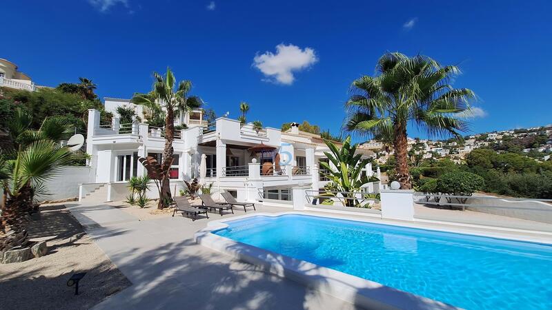 Villa til salg i Benissa, Alicante