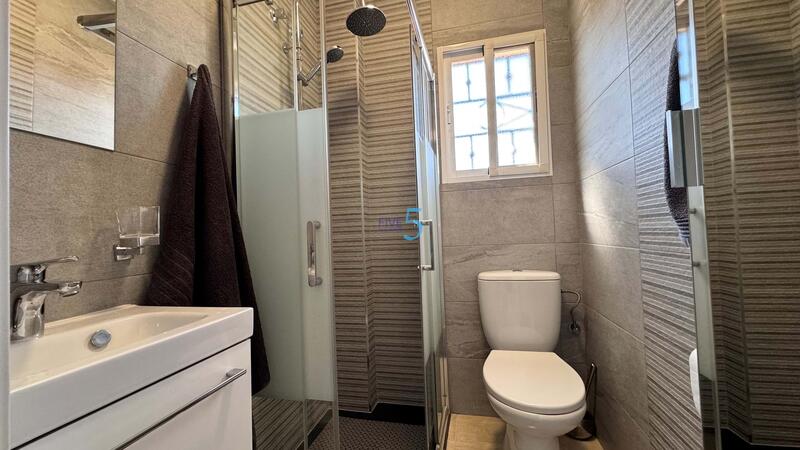 2 slaapkamer Appartement Te koop