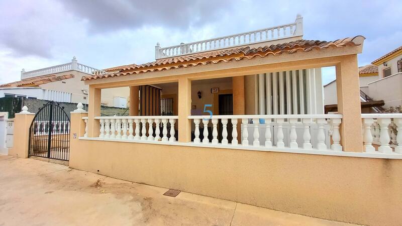 3 Cuarto Villa en venta