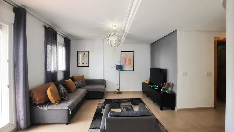 2 slaapkamer Appartement Te koop