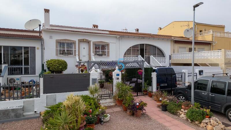 3 Cuarto Villa en venta