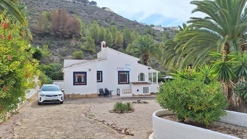 Villa en venta en El/Benitachell Poble Nou de Benitatxell, Alicante