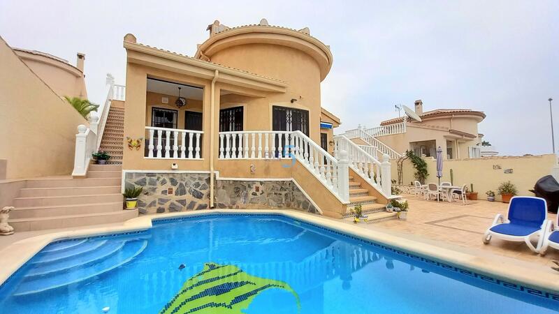 Villa for sale in Rojales, Alicante