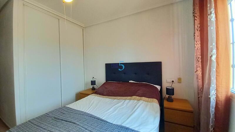 2 slaapkamer Appartement Te koop