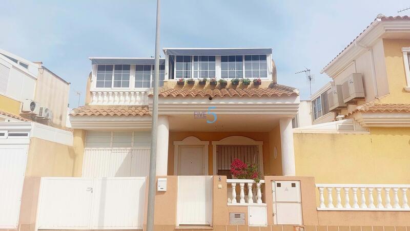 Townhouse for sale in Los Alcazares, Murcia