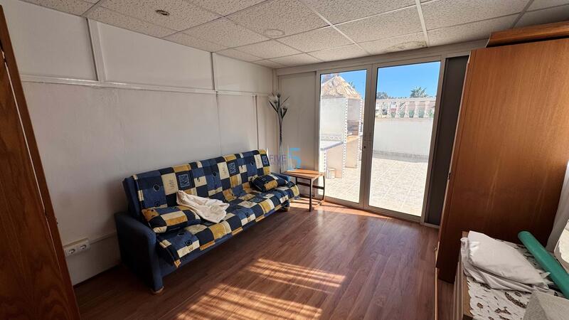 2 Cuarto Villa en venta