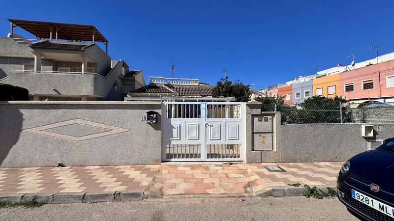 2 Cuarto Villa en venta