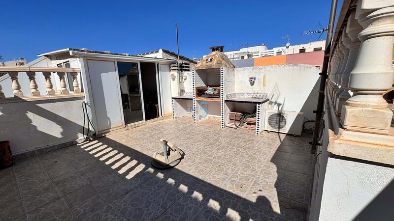 2 Cuarto Villa en venta