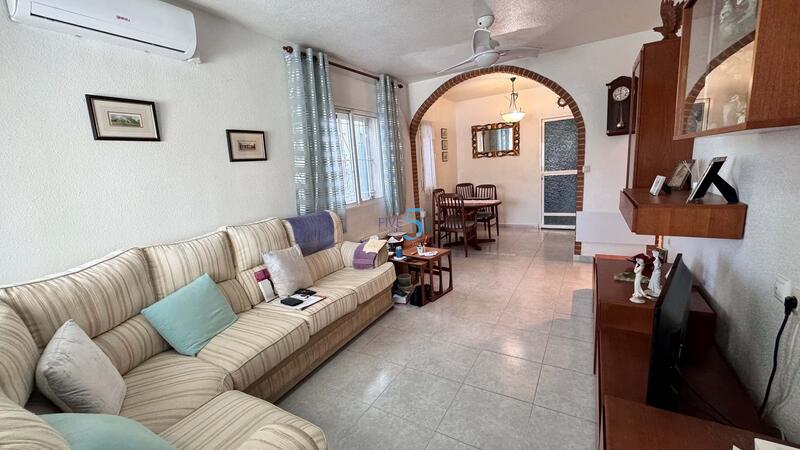 2 Cuarto Villa en venta