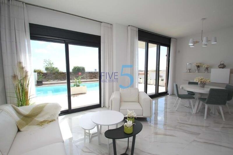 Villa à vendre dans Orihuela, Alicante