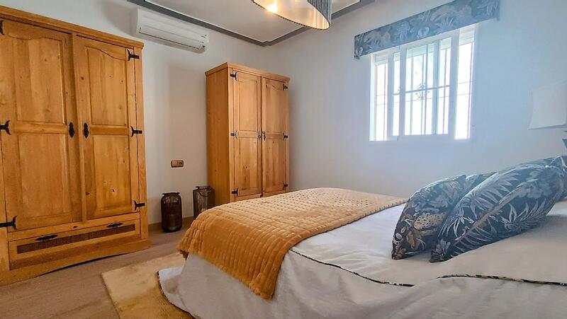 3 Schlafzimmer Landhaus zu verkaufen