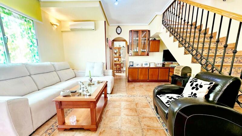 3 bedroom Townhouse for sale