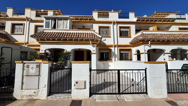 Stadthaus zu verkaufen in Torrevieja, Alicante