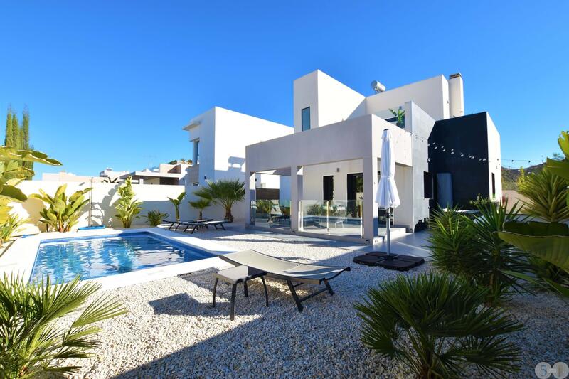 Villa till salu i Rojales, Alicante