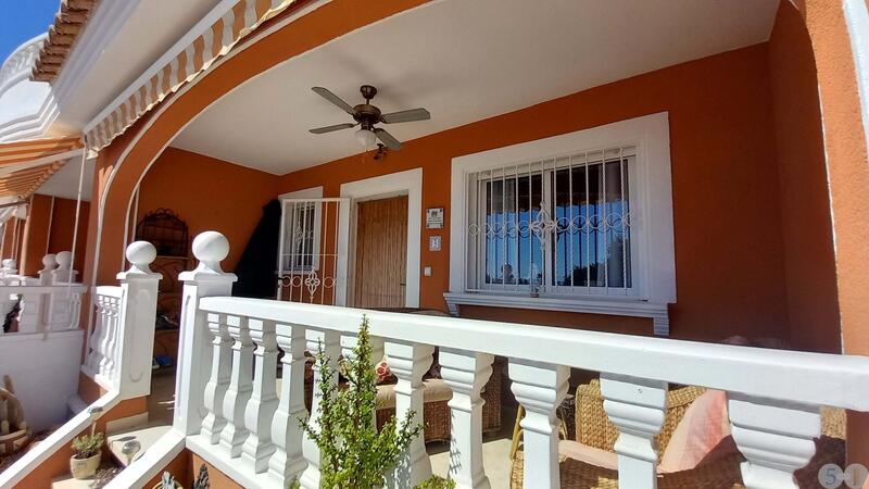 2 bedroom Townhouse for sale