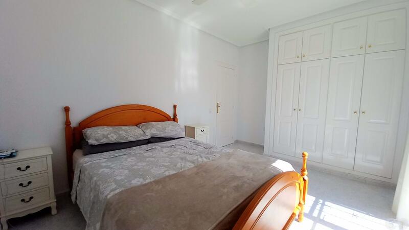 3 Schlafzimmer Stadthaus zu verkaufen