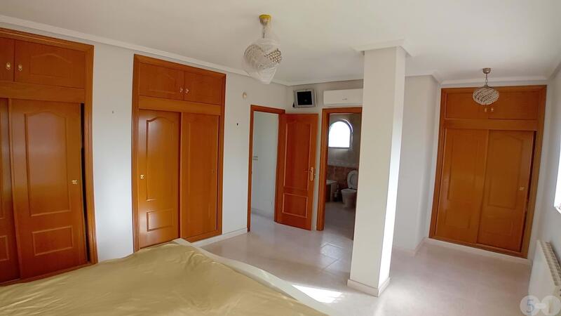 3 Cuarto Villa en venta