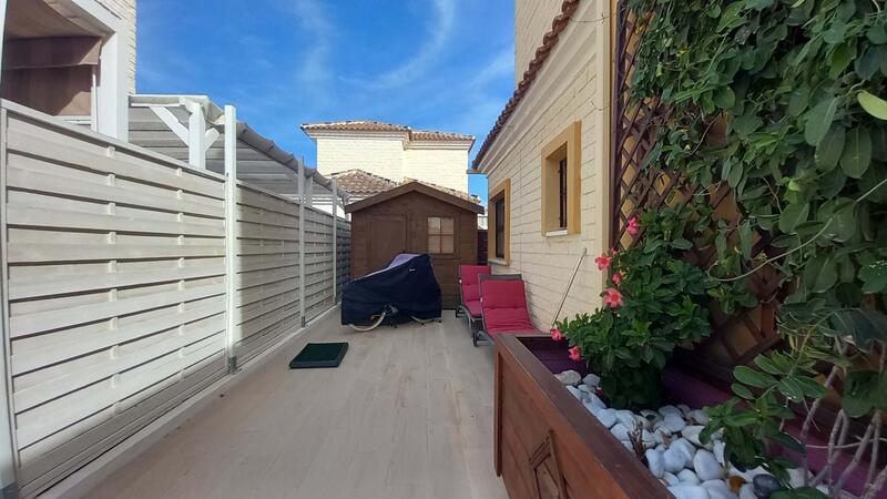 3 Cuarto Villa en venta