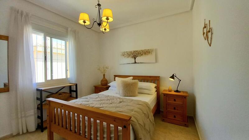 2 Schlafzimmer Stadthaus zu verkaufen